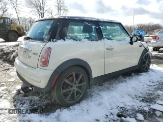 2002 MINI Hardtop with VIN WMWRC334X2TC38342, listed as a Copart auction lot 45706475 with 107,735 mi miles and Salvage Title. Bid and sale history available at DreamBid. Image 3.