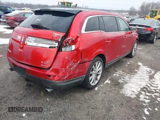 2010 Lincoln MKT EcoBoost with VIN 2LMHJ5AT2ABJ07427, listed as a IAAI auction lot 41253522 with 213,693 mi miles and . Bid and sale history available at DreamBid. Image 4.
