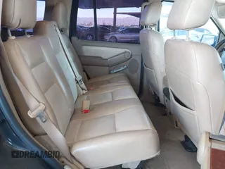 2007 Ford Explorer Eddie Bauer z VIN 1FMEU74867UA41718, wystawiony jako IAAI lot #42262818 z przebiegiem 129 454 mil mil oraz . Historia ofert i sprzedaży dostępna na DreamBid. Obrazek 8.
