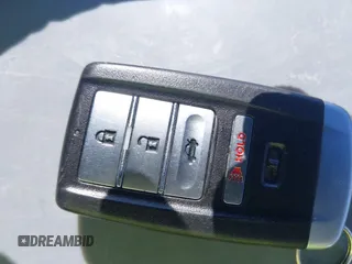 2018 Acura ILX z VIN 19UDE2F3XJA005686, wystawiony jako IAAI lot #41734118 z przebiegiem 39 977 mil mil oraz . Historia ofert i sprzedaży dostępna na DreamBid. Obrazek 11.