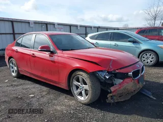 2013 BMW 3 Series 328i xDrive with VIN WBA3B5C51DF590673, listed as a IAAI auction lot 41720742 with 91,147 mi miles. Bid and sale history available at carsss.com. Image 1.