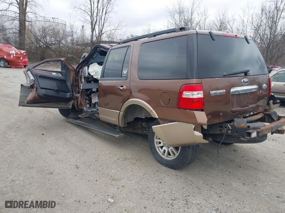 2012 Ford Expedition XLT with VIN 1FMJU1J57CEF20286, listed as a IAAI auction lot 41748332 with 1 mi miles. Bid and sale history available at carsss.com. Image 3.