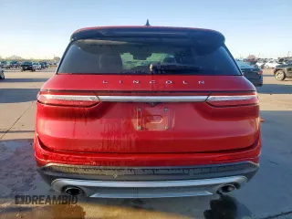 2024 Lincoln Corsair Premiere z VIN 5LMCJ1CA3RUL21999, wystawiony jako Copart lot #48067645 z przebiegiem 8 227 mil mil oraz Szkoda całkowita • Salvage title. Historia ofert i sprzedaży dostępna na DreamBid. Obrazek 6.