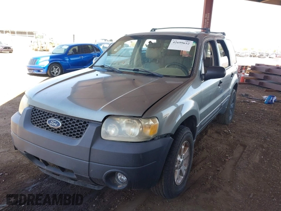 2005 Ford Escape XLT с VIN 1FMYU03125DA13534, выставлен на аукционе IAAI как лот 42699652 с пробегом 118 219 миль миль и . История ставок и продаж доступна на DreamBid. Изображение 6.