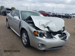 2007 Pontiac Grand Prix with VIN 2G2WP552571156552, listed as a IAAI auction lot 41499605 with 114,918 mi miles. Bid and sale history available at carsss.com. Image 1.