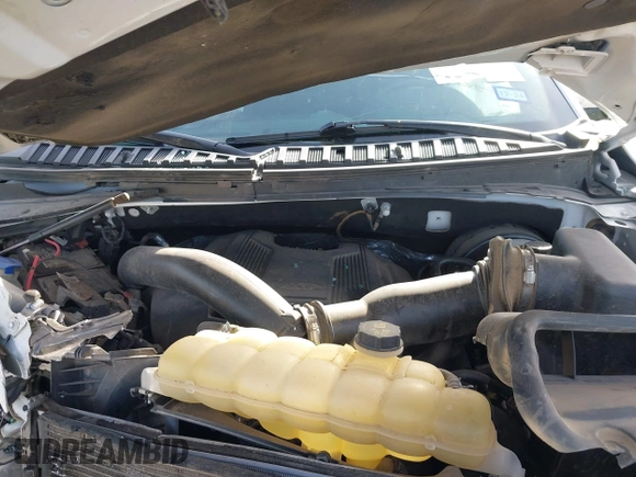 2019 Ford Expedition Max XLT с VIN 1FMJK1HTXKEA54863, выставлен на аукционе IAAI как лот 40925532 с пробегом Не указан миль и . История ставок и продаж доступна на DreamBid. Изображение 10.
