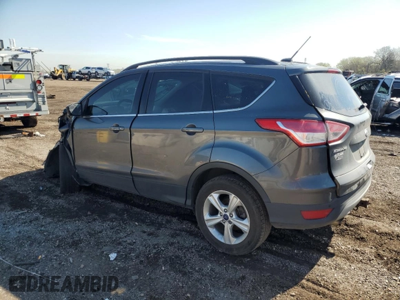 2016 Ford Escape SE z VIN 1FMCU9G9XGUB06383, wystawiony jako Copart lot #54385615 z przebiegiem 124 402 mil mil oraz Szkoda całkowita • Salvage title. Historia ofert i sprzedaży dostępna na DreamBid. Obrazek 2.