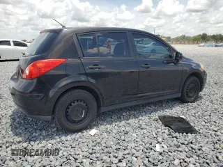 2010 Nissan Versa S z VIN 3N1BC1CPXAL382804, wystawiony jako Copart lot #63652575 z przebiegiem 168 051 mil mil oraz Szkoda całkowita • Salvage title. Historia ofert i sprzedaży dostępna na DreamBid. Obrazek 3.