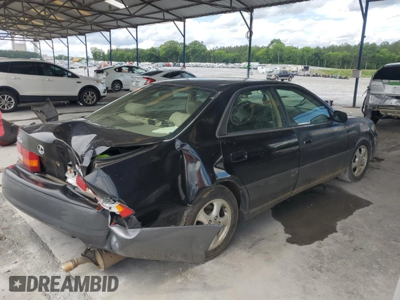 1998 Lexus ES 300 z VIN JT8BF28G7W5048920, wystawiony jako Copart lot #56391015 z przebiegiem 234 109 mil mil oraz Nie do naprawy • Non repairable. Historia ofert i sprzedaży dostępna na DreamBid. Obrazek 3.