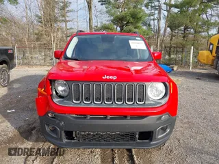 2017 Jeep Renegade Latitude with VIN ZACCJBBB7HPG27689, listed as a IAAI auction lot 42010657 with 143,202 mi miles. Bid and sale history available at carsss.com. Image 13.