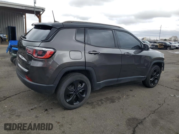 2018 Jeep Compass Altitude with VIN 3C4NJDBB8JT453120, listed as a Copart auction lot 52051085 with 87,653 mi miles and Salvage title. Bid and sale history available at DreamBid. Image 3.