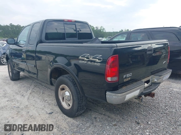 2000 Ford F-150 XL with VIN 1FTRX18LXYNB58643, listed as a IAAI auction lot 42100553 with 382,492 mi miles. Bid and sale history available at carsss.com. Image 3.