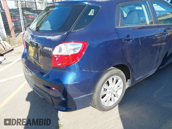 2010 Toyota Matrix z VIN 2T1KU4EE7AC242574, wystawiony jako IAAI lot #41799126 z przebiegiem 116 782 mil mil oraz . Historia ofert i sprzedaży dostępna na DreamBid. Obrazek 13.