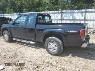 2006 GMC Canyon SLE1 with VIN 1GTDT196268266474, listed as a Copart auction lot 69302144 with 176,298 mi miles and Salvage Title. Bid and sale history available at carsss.com. Image 2.