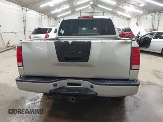2009 Nissan Titan SE with VIN 1N6BA07D29N304233, listed as a IAAI auction lot 42013084 with 191,407 mi miles. Bid and sale history available at carsss.com. Image 16.