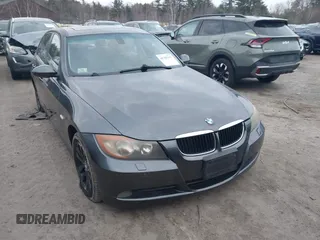 2006 BMW 3 Series 325xi with VIN WBAVD13556KV13312, listed as a IAAI auction lot 41781117 with 177,569 mi miles. Bid and sale history available at carsss.com. Image 6.