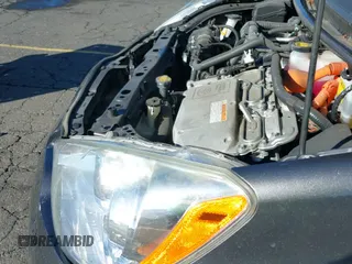 2014 Toyota Prius Two with VIN JTDKDTB31E1572282, listed as a IAAI auction lot 43371876 with 109,983 mi miles and . Bid and sale history available at DreamBid. Image 19.