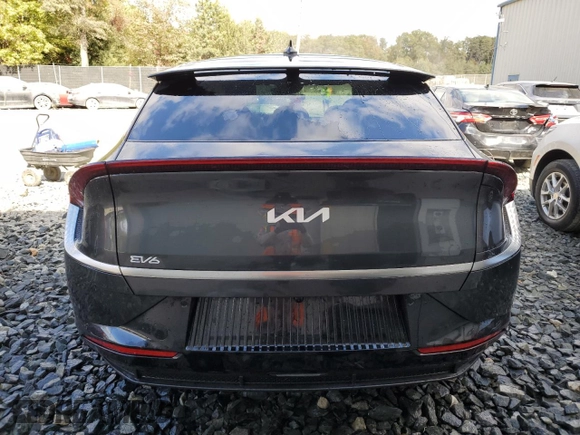 2024 Kia EV6 Wind with VIN KNDC34LA2R5202290, listed as a Copart auction lot 76450034 with 16,636 mi miles and Clean Title. Bid and sale history available at carsss.com. Image 6.