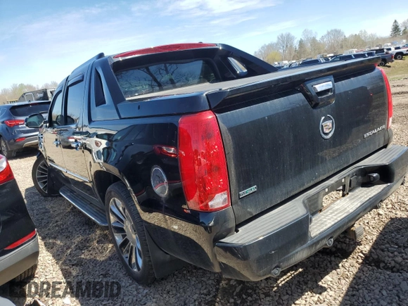 2011 Cadillac Escalade EXT Luxury z VIN 3GYT4MEF9BG177290, wystawiony jako Copart lot #54377825 z przebiegiem 158 099 mil mil oraz Szkody całkowita. Historia ofert i sprzedaży dostępna na DreamBid. Obrazek 2.