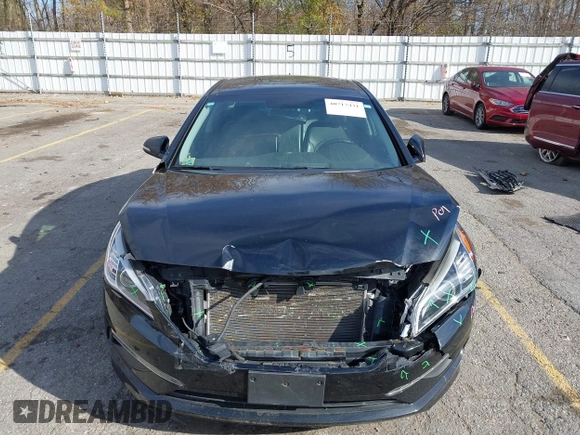 2015 Hyundai Sonata Limited with VIN 5NPE34AF4FH082978, listed as a IAAI auction lot 40717431 with 84,870 mi miles and . Bid and sale history available at carsss.com. Image 12.
