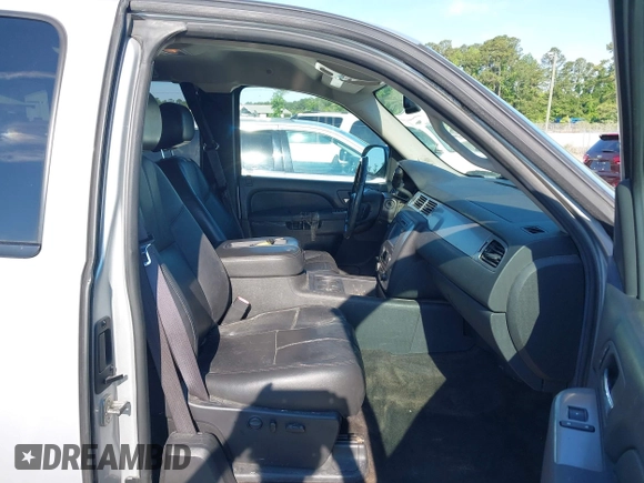2013 Chevrolet Silverado 1500 LTZ with VIN 1GCRKTE78DZ264027, listed as a IAAI auction lot 42214045 with 215,968 mi miles and . Bid and sale history available at DreamBid. Image 5.