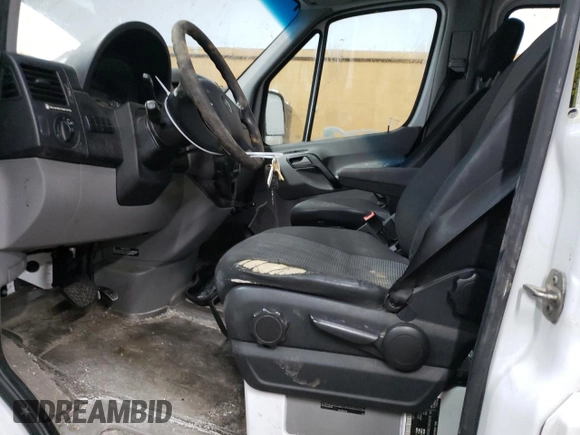 2011 Freightliner Sprinter with VIN WDRPE8CCXB5547450, listed as a Copart auction lot 43731135 with 212,275 mi miles and Clean Title. Bid and sale history available at DreamBid. Image 7.