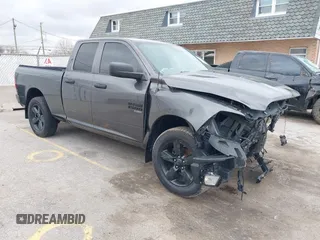 2019 Ram 1500 Tradesman z VIN 1C6RR7FG1KS547920, wystawiony jako IAAI lot #41969407 z przebiegiem 67 048 mil mil oraz . Historia ofert i sprzedaży dostępna na DreamBid. Obrazek 1.
