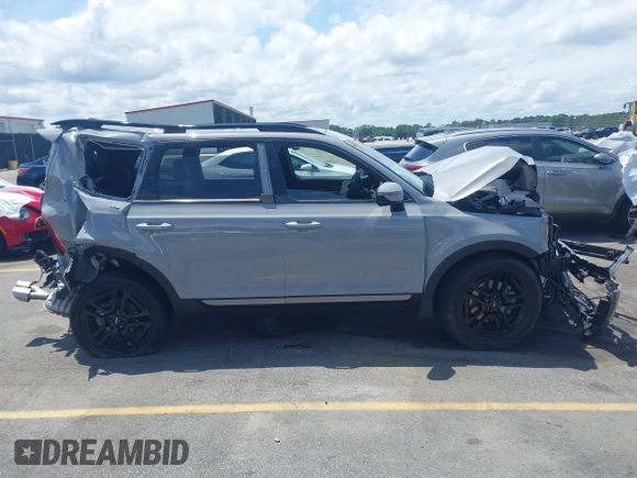 2023 Kia Telluride SX X-Pro with VIN 5XYP5DGC0PG370652, listed as a IAAI auction lot 42226690 with 30,669 mi miles and . Bid and sale history available at DreamBid. Image 12.