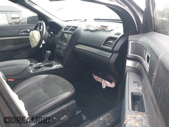 2018 Ford Explorer XLT z VIN 1FM5K8D87JGA91433, wystawiony jako IAAI lot #41038180 z przebiegiem 125 351 mil mil oraz . Historia ofert i sprzedaży dostępna na DreamBid. Obrazek 5.