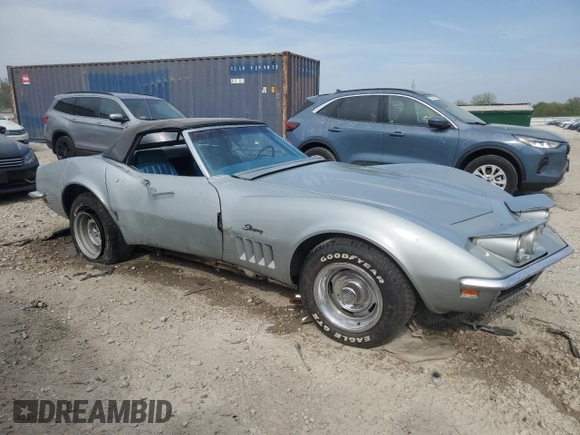 1969 Chevrolet Corvette with VIN 194679S704164, listed as a Copart auction lot 56403295 with 74,011 mi miles and Salvage title. Bid and sale history available at DreamBid. Image 4.