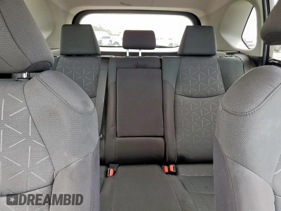 2022 Toyota RAV4 XLE with VIN 2T3W1RFV3NC207789, listed as a Copart auction lot 60106225 with 87,477 mi miles and Salvage title. Bid and sale history available at DreamBid. Image 10.