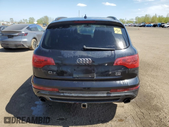 2014 Audi Q7 z VIN WA1DMCFE3ED008419, wystawiony jako Copart lot #56144315 z przebiegiem Nie podano mil oraz Szkoda całkowita • Salvage title. Historia ofert i sprzedaży dostępna na DreamBid. Obrazek 6.