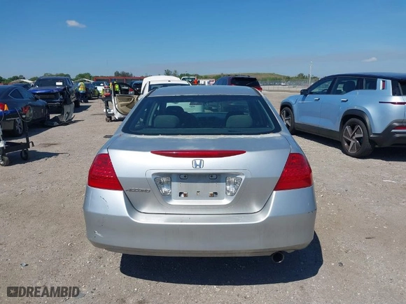 2006 Honda Accord Sdn LX SE with VIN 1HGCM563X6A170287, listed as a IAAI auction lot 41894748 with 247,077 mi miles. Bid and sale history available at carsss.com. Image 16.