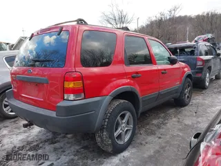 2002 Ford Escape Limited with VIN 1FMCU04132KB53687, listed as a IAAI auction lot 41468556 with 63,875 mi miles. Bid and sale history available at carsss.com. Image 4.