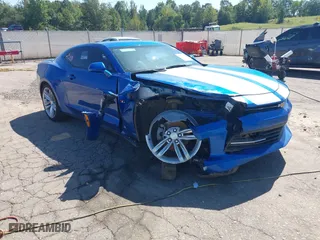 2017 Chevrolet Camaro 2LT with VIN 1G1FD1RX8H0139429, listed as a IAAI auction lot 40446926 with 161,760 mi miles. Bid and sale history available at carsss.com. Image 6.