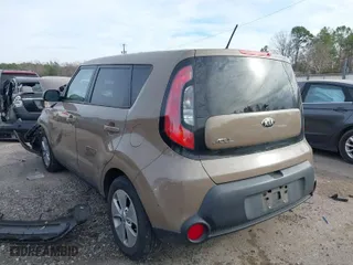 2015 Kia Soul with VIN KNDJN2A28F7134384, listed as a IAAI auction lot 38346257 with 130,659 mi miles. Bid and sale history available at carsss.com. Image 3.
