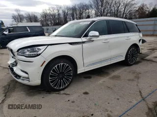 2020 Lincoln Aviator Black Label with VIN 5LM5J9XC3LGL30193, listed as a Copart auction lot 44321445 with 61,658 mi miles and Salvage title. Bid and sale history available at DreamBid. Image 1.