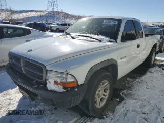 2002 Dodge Dakota with VIN 1B7GL12X62S584725, listed as a Copart auction lot 42743525 with 116,442 mi miles and Salvage Title. Bid and sale history available at carsss.com. Image 1.