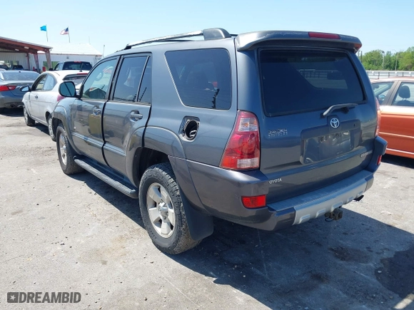 2004 Toyota 4Runner SR5 with VIN JTEZU14R840032318, listed as a IAAI auction lot 42006397 with 172,914 mi miles. Bid and sale history available at carsss.com. Image 3.