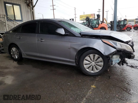 2016 Hyundai Sonata Hybrid SE with VIN KMHE24L17GA023593, listed as a Copart auction lot 39782034 with 79,575 mi miles. Bid and sale history available at carsss.com. Image 4.