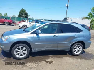 2008 Lexus RX with VIN 2T2HK31U28C057037, listed as a IAAI auction lot 42134779 with 191,968 mi miles. Bid and sale history available at carsss.com. Image 14.