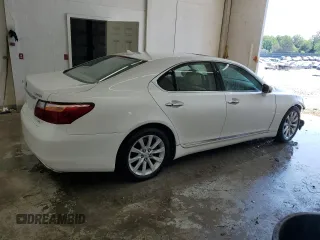 2012 Lexus LS 460 z VIN JTHCL5EF1C5014428, wystawiony jako Copart lot #60993515 z przebiegiem 110 429 mil mil oraz Szkoda całkowita • Salvage title. Historia ofert i sprzedaży dostępna na DreamBid. Obrazek 3.