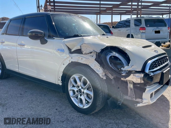 2020 MINI Hardtop 4 Door Cooper S z VIN WMWXU9C0XL2L64693, wystawiony jako Copart lot #45962855 z przebiegiem 53 160 mil mil oraz Czysty tytuł • Clean title. Historia ofert i sprzedaży dostępna na DreamBid. Obrazek 1.