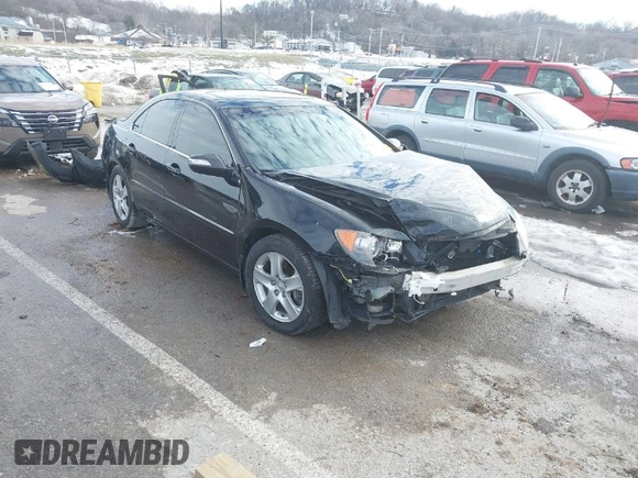 2008 Acura RL Tech Pkg with VIN JH4KB16608C001517, listed as a IAAI auction lot 41305313 with 220,509 mi miles. Bid and sale history available at carsss.com. Image 1.