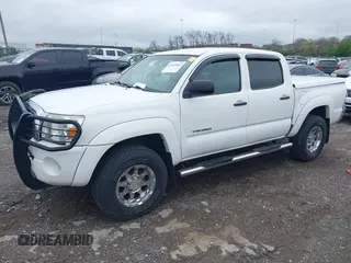 2011 Toyota Tacoma with VIN 3TMLU4EN8BM060346, listed as a IAAI auction lot 41876862 with 182,654 mi miles. Bid and sale history available at carsss.com. Image 2.