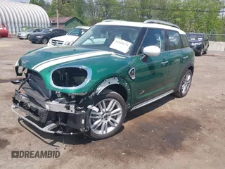 2024 MINI Countryman Cooper S z VIN WMZ83BR07R3S15220, wystawiony jako IAAI lot #42169179 z przebiegiem 18 900 mil mil oraz . Historia ofert i sprzedaży dostępna na DreamBid. Obrazek 2.