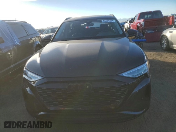 2024 Audi Q8 e-tron Premium z VIN WA14AAGE5RB042214, wystawiony jako Copart lot #81625384 z przebiegiem 20 296 mil mil oraz Szkoda całkowita • Salvage title. Historia ofert i sprzedaży dostępna na DreamBid. Obrazek 5.