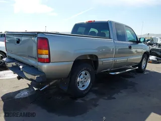 2000 Chevrolet Silverado 1500 LS with VIN 2GCEK19T0Y1205109, listed as a IAAI auction lot 41999548 with 159,571 mi miles. Bid and sale history available at carsss.com. Image 4.