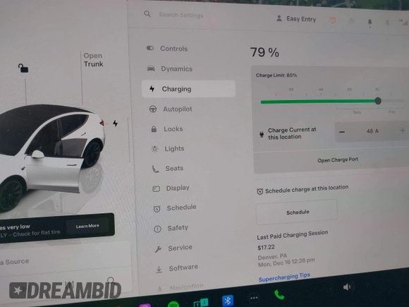 2022 Tesla Model Y Long Range z VIN 7SAYGDEE7NF385207, wystawiony jako IAAI lot #42054449 z przebiegiem 52 834 mil mil oraz . Historia ofert i sprzedaży dostępna na DreamBid. Obrazek 17.