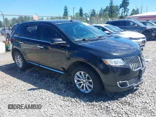 2013 Lincoln MKX z VIN 2LMDJ8JK1DBL20087, wystawiony jako IAAI lot #42346410 z przebiegiem 238 349 mil mil oraz . Historia ofert i sprzedaży dostępna na DreamBid. Obrazek 1.